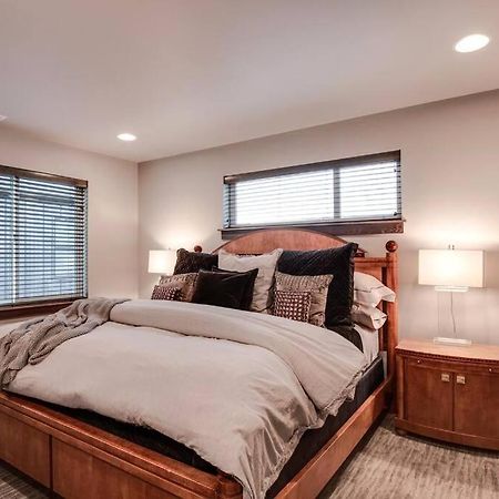 Luxury Townhome On The Park With Bridger Mtn Views ボーズマン エクステリア 写真