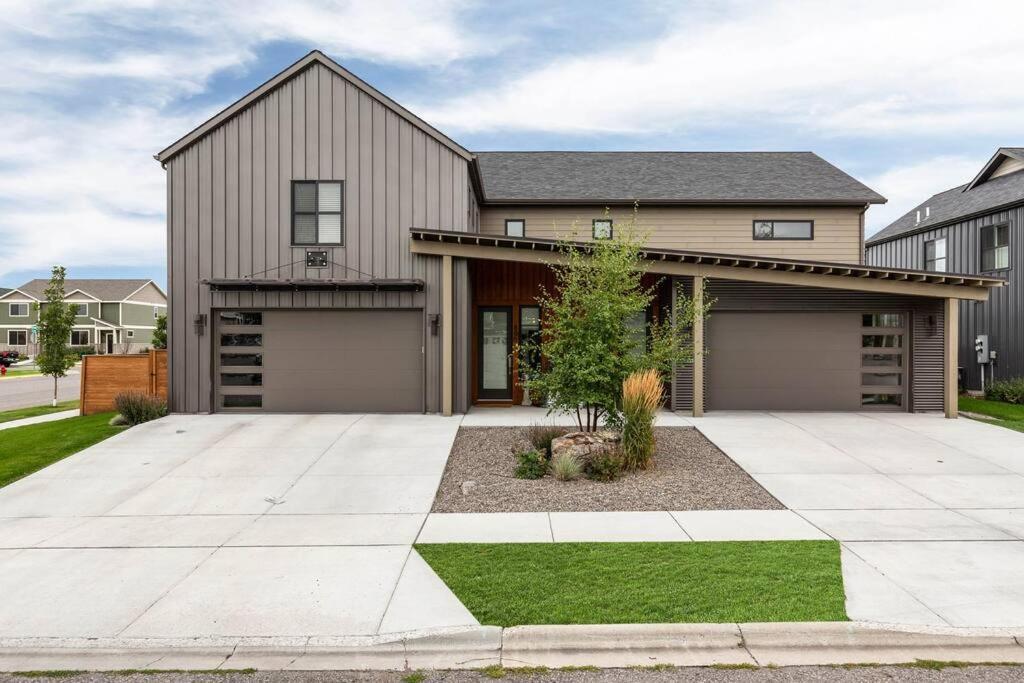 Luxury Townhome On The Park With Bridger Mtn Views ボーズマン エクステリア 写真