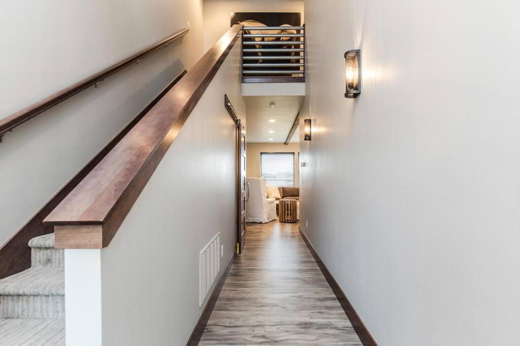 Luxury Townhome On The Park With Bridger Mtn Views ボーズマン エクステリア 写真